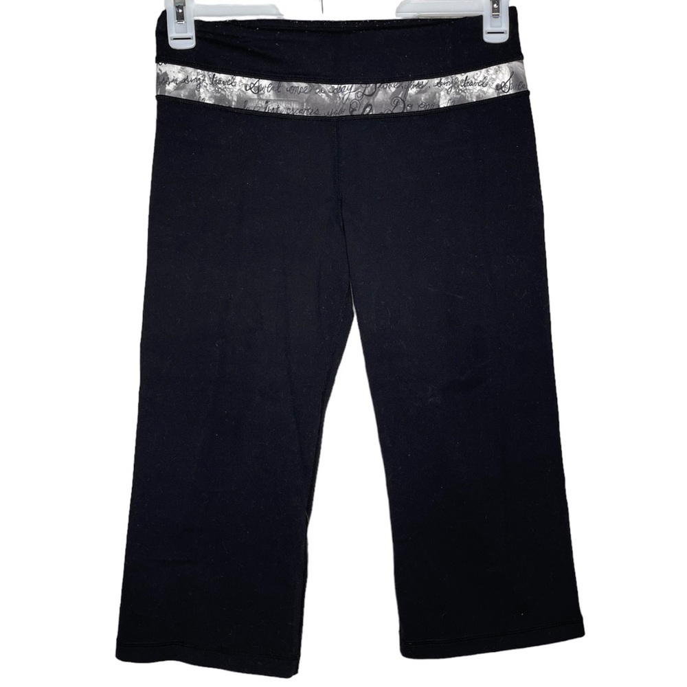 Lululemon flare leggings crop vintage black size 8 workout pants